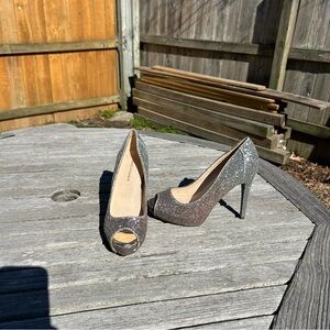 Marc Fisher Harpyly Peep Toe‎ Pumps 8 Silver Ombre Glitter Stiletto Heels